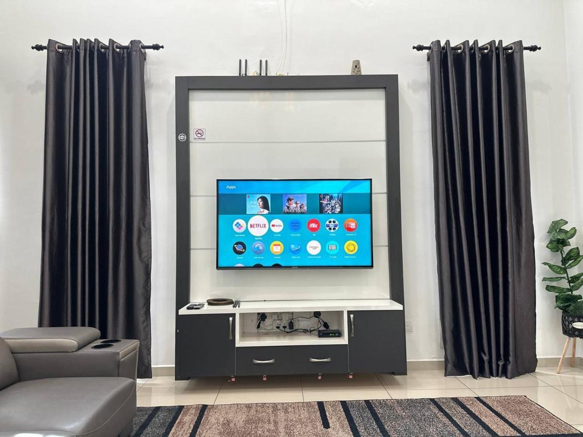 Bandar Melaka Family Bungalow Private Pool Bbq Wifi Netflix Екстериор снимка